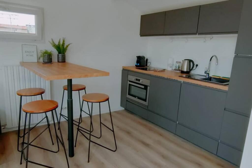 Appartement Petit Loft Sur Les Toits D'avignon Avignon