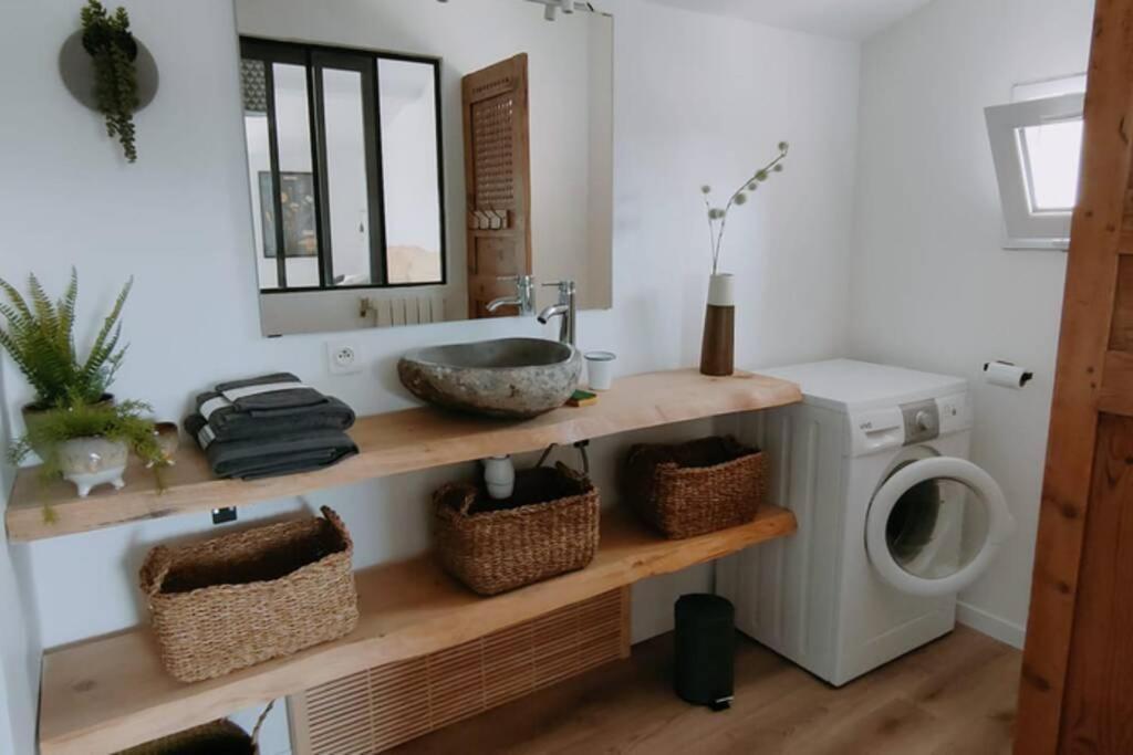 Petit Loft Sur Les Toits D'avignon * Avinhão